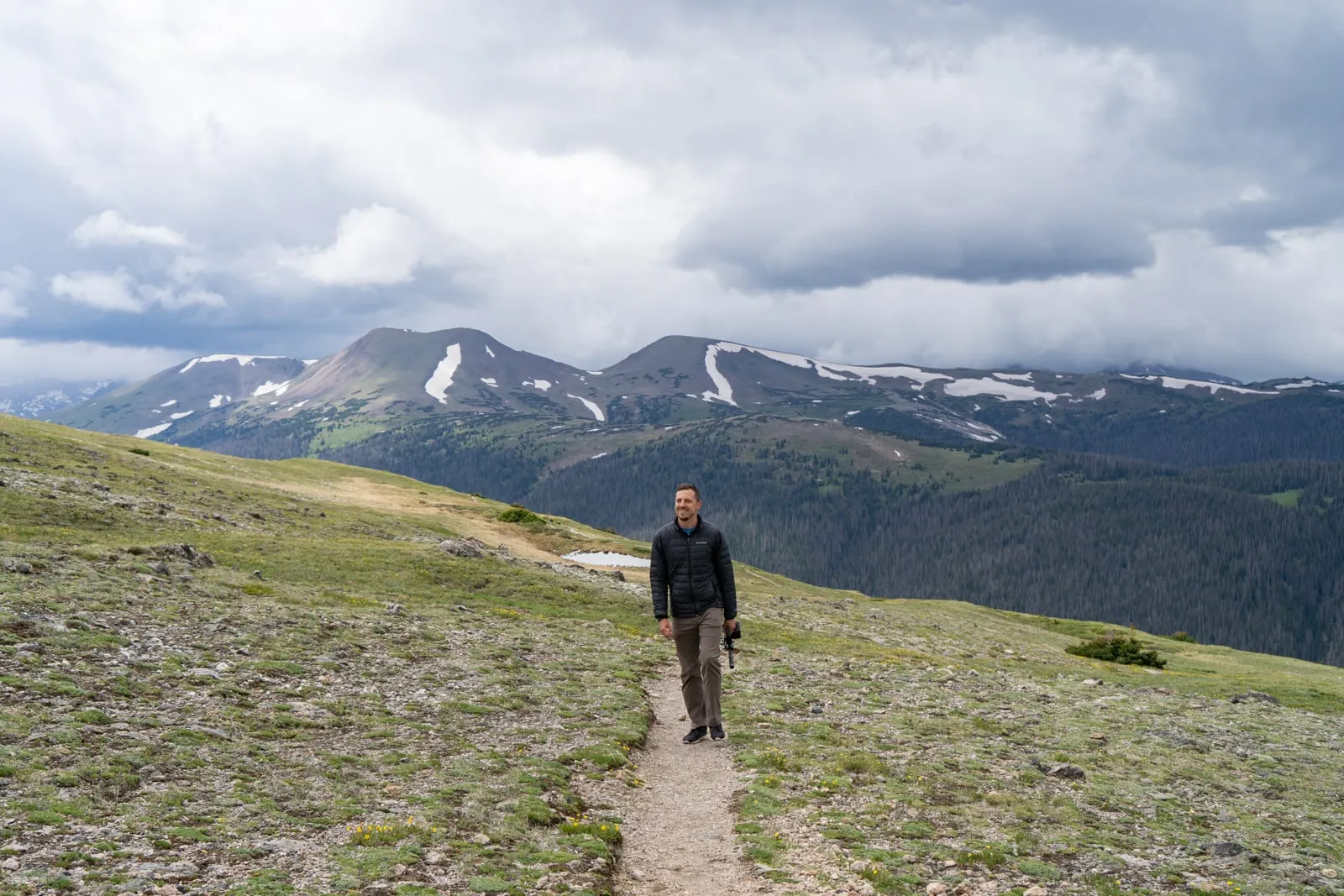 The Ultimate Guide to Visiting Rocky Mountain National Park (Tips, things to do, where to stay, & itineraries!)