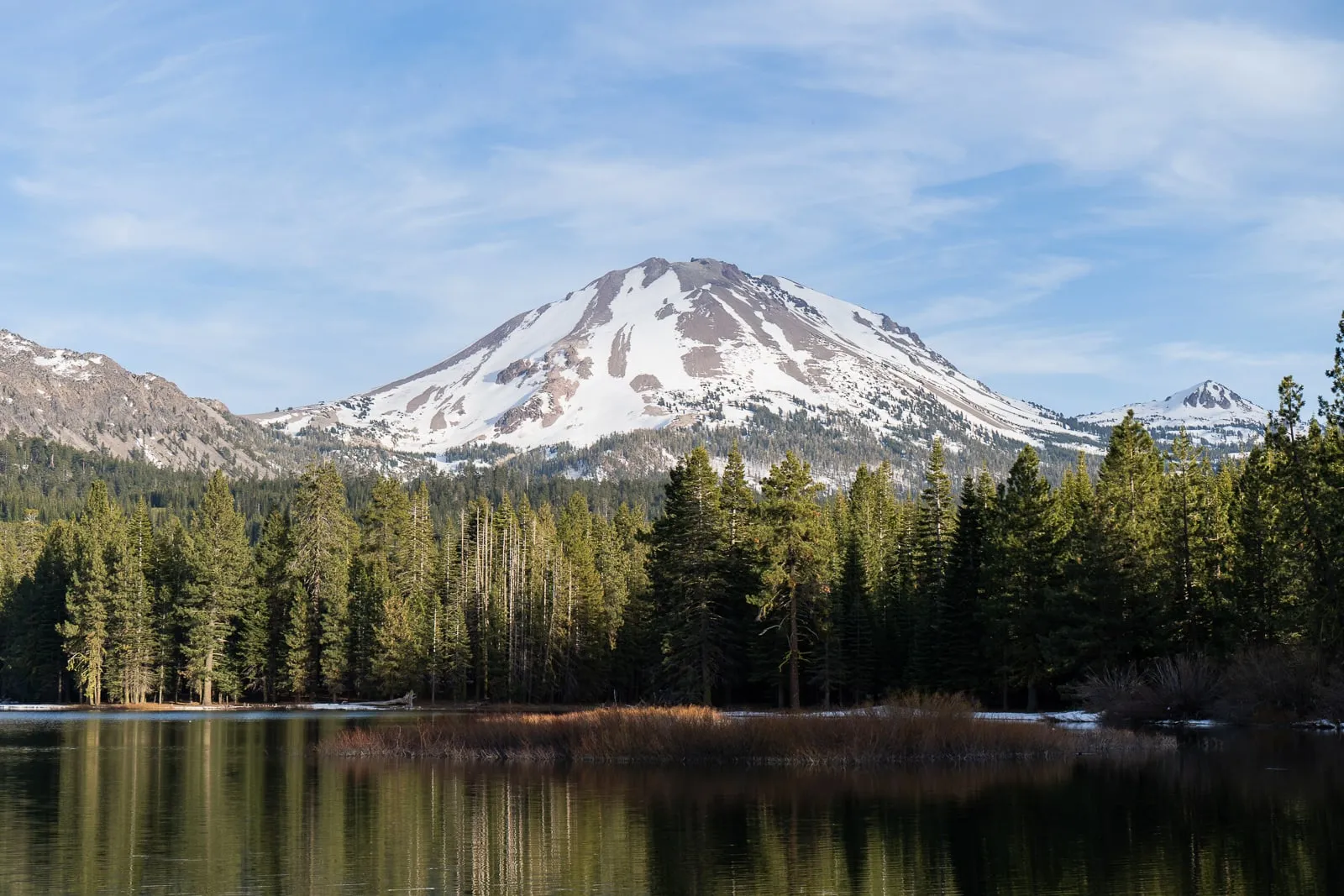 How to visit Lassen Volcanic National Park in the winter & spring