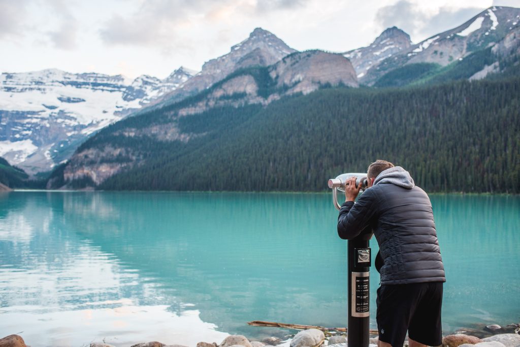 How to visit Lake Louise by shuttle in 2024
