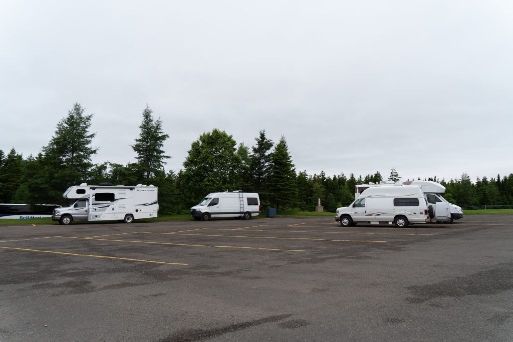 Hopewell Rocks parking
