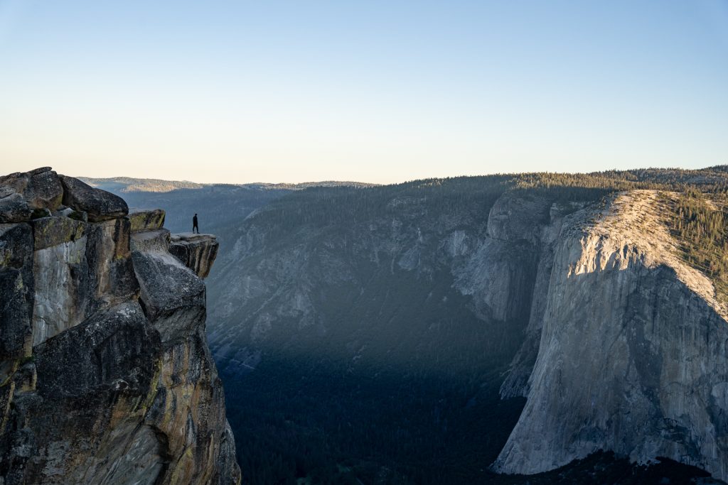 Taft Point Trail | Best hikes in Yosemite National Park
