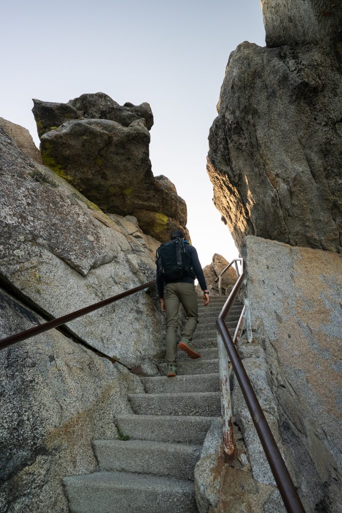 Moro Rock | Best hikes in Sequoia National Park