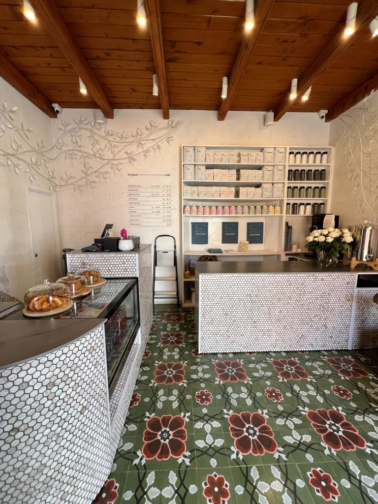 El Gran Cafe | Best coffee shops in Antigua, Guatemala