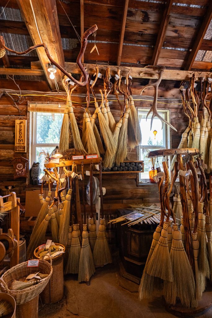 North Woven Broom Co | International Selkirk Loop