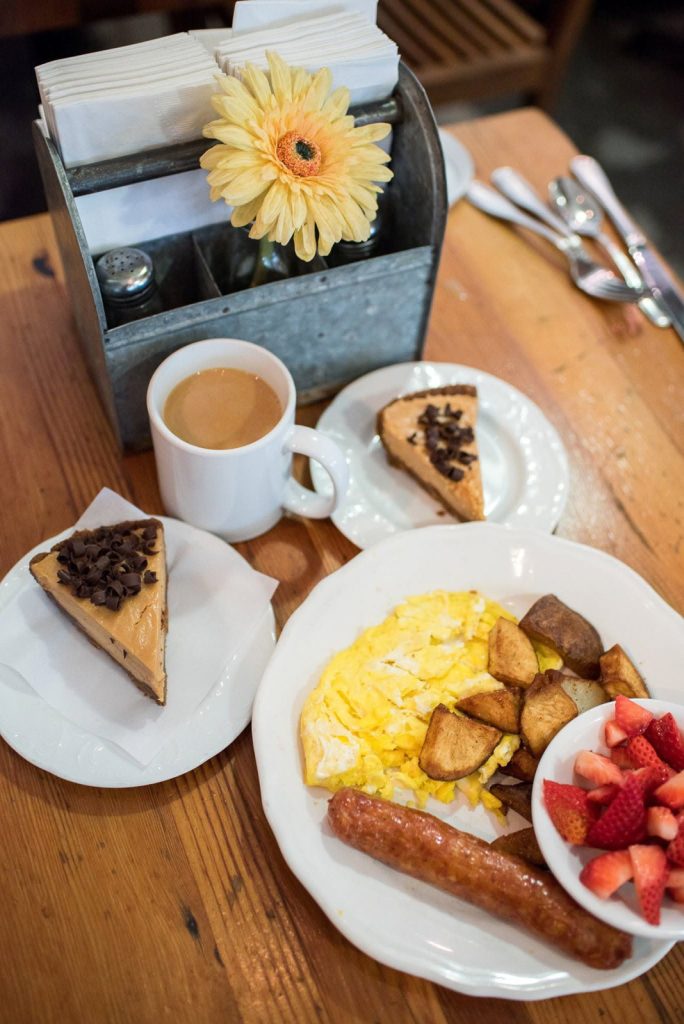 Leoda's Pie - Best Maui restaurants